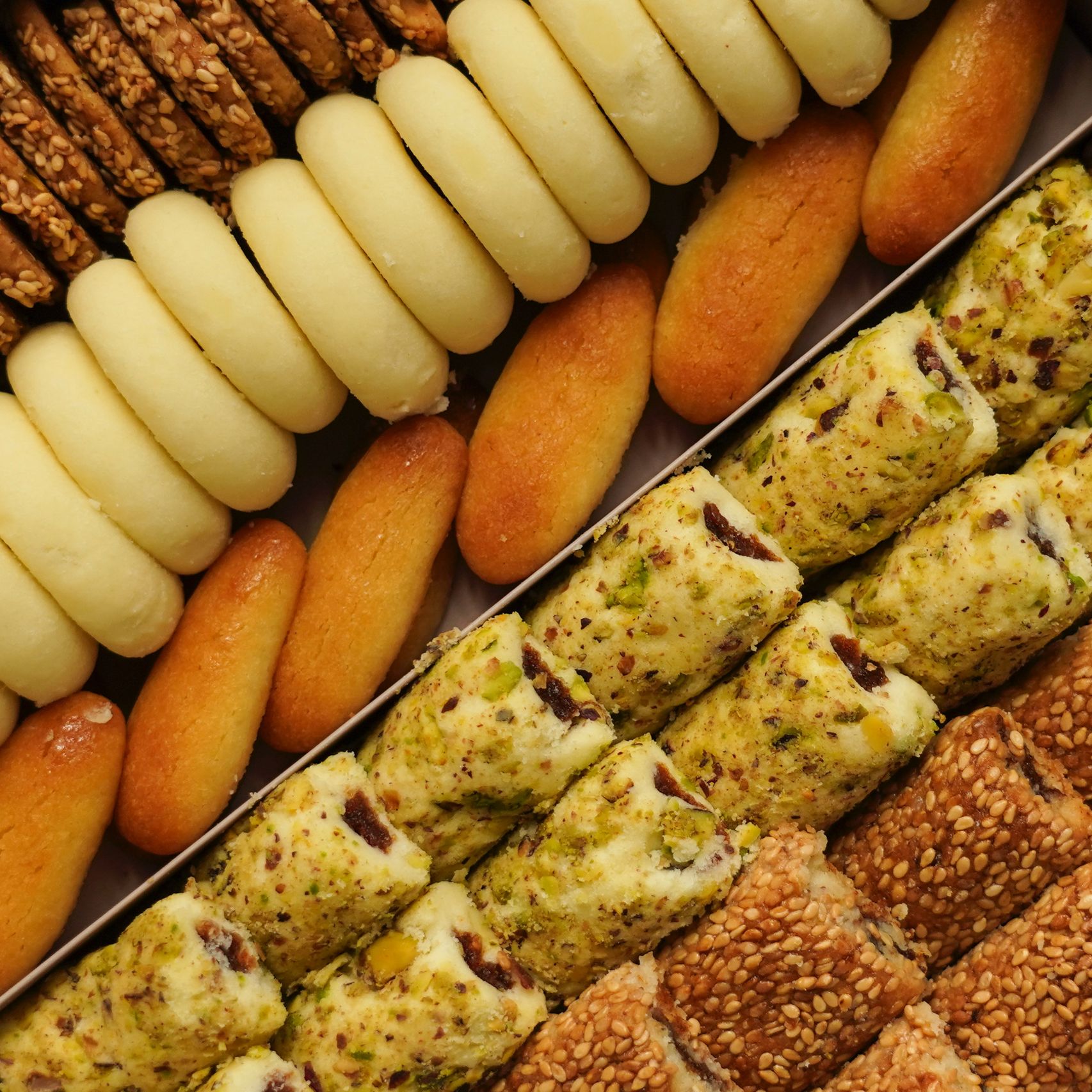 Assorted macarons